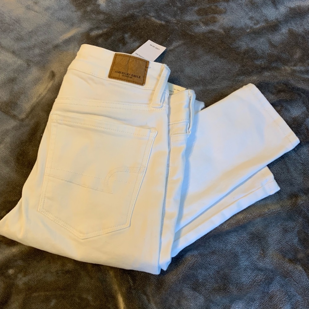 White American Eagle Jeans/ Jeggings